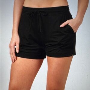 NWT 32 Degrees Black Knit shorts Size Large